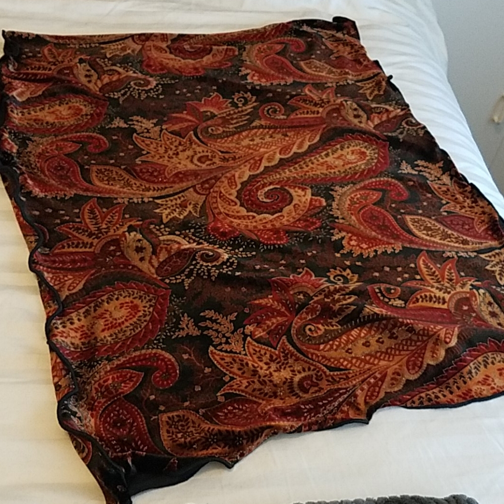 Velvet Infinity Topper - Picture 3 of 4